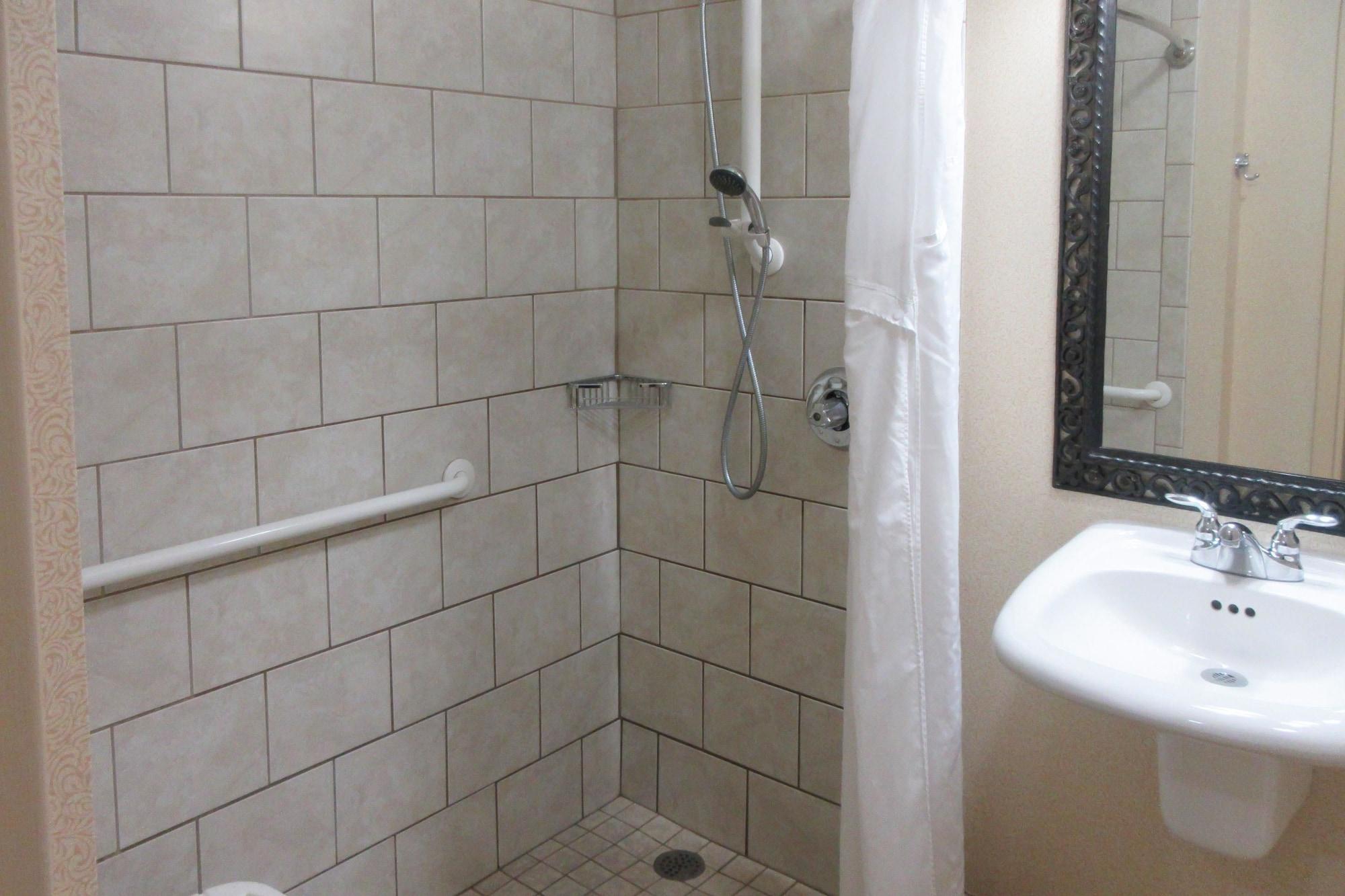 Quality Inn Oneonta Cooperstown Area Exterior foto